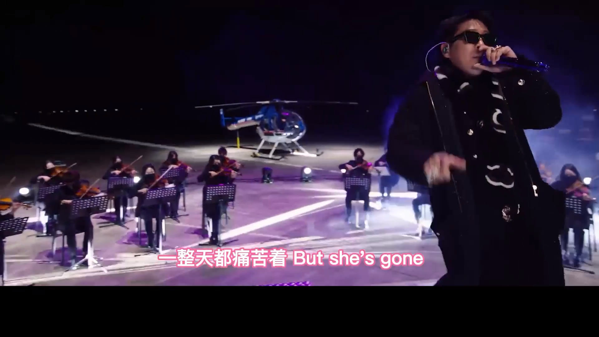 【米柒视频网】Mc梦 – 死一样的痛过 (DjAN vs Dj苏辛 ProgHous Mix) 现场mv [www.mqmix.com].mp4