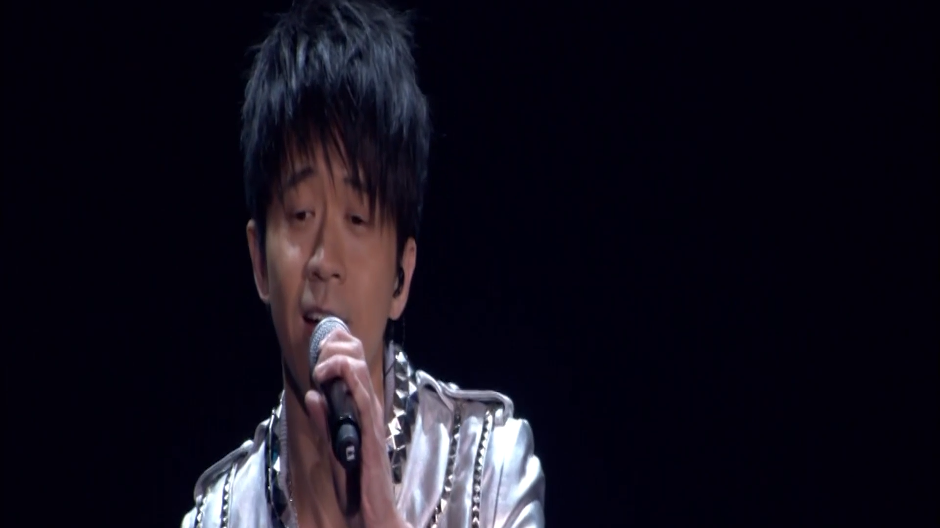 【米柒视频网】阿文定制：光良 – 童话 (ABA LakHouse Mix) 现场mv [www.mqmix.com].mp4