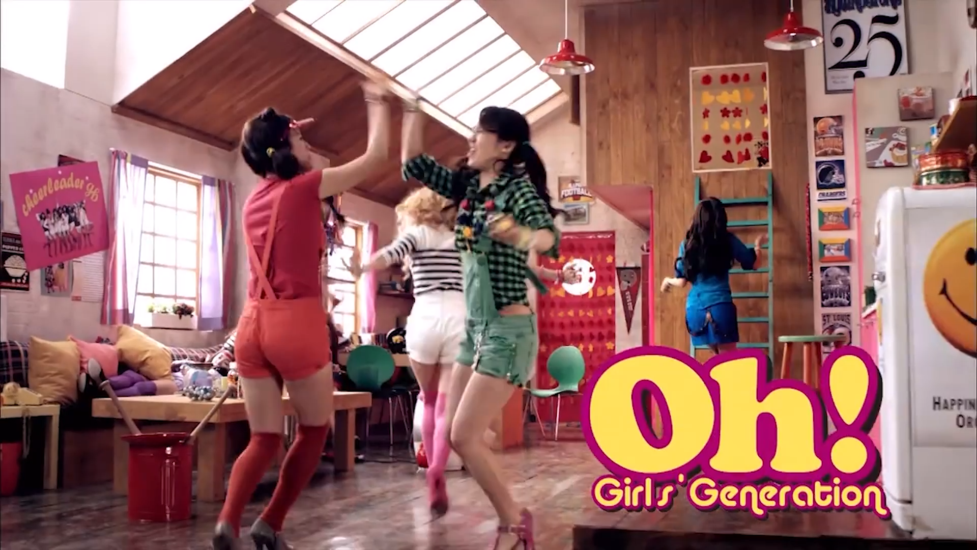 【米柒视频网】马来西亚团队订制：少女时代 – Oh (Dj小P vina house Mix) 现场mv [www.mqmix.com].mp4